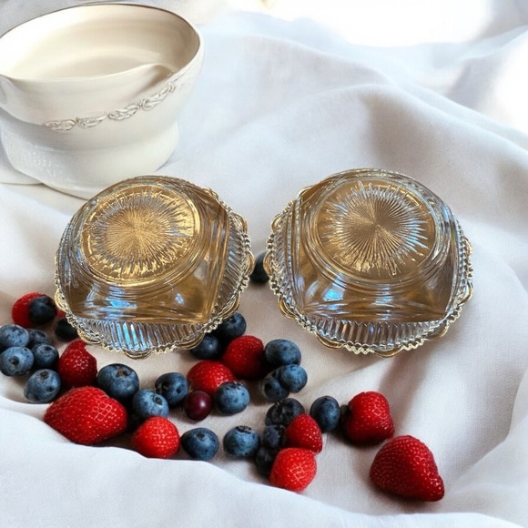 Pair of Beautiful Antique Berry Bowls set of 2. Mint Condition - Picture 3 of 5